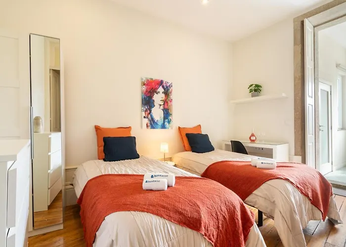 Host Wise - Sweet Bright Flats - Center *