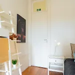 Host Wise - Sweet Bright Flats - Center Apartment