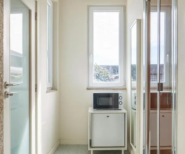 Host Wise - Sweet Bright Flats - Center Διαμέρισμα Πόρτο