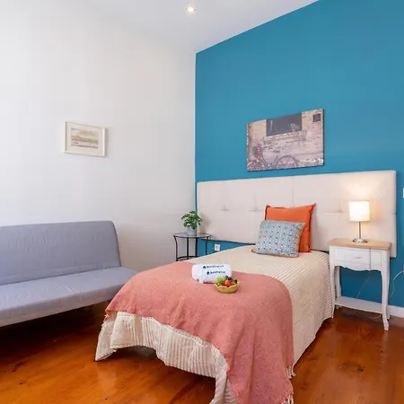 Host Wise - Sweet Bright Flats - Center * بورتو