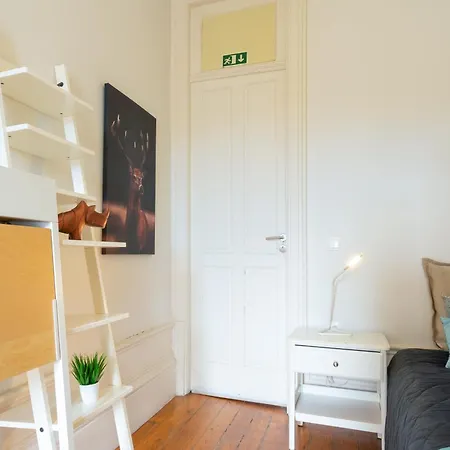 Host Wise - Sweet Bright Flats - Center شقة