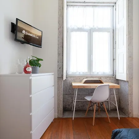 Host Wise - Sweet Bright Flats - Center شقة